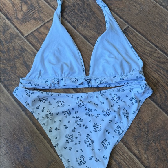 Floral Print Bikini Set - White - Picture 5 of 6